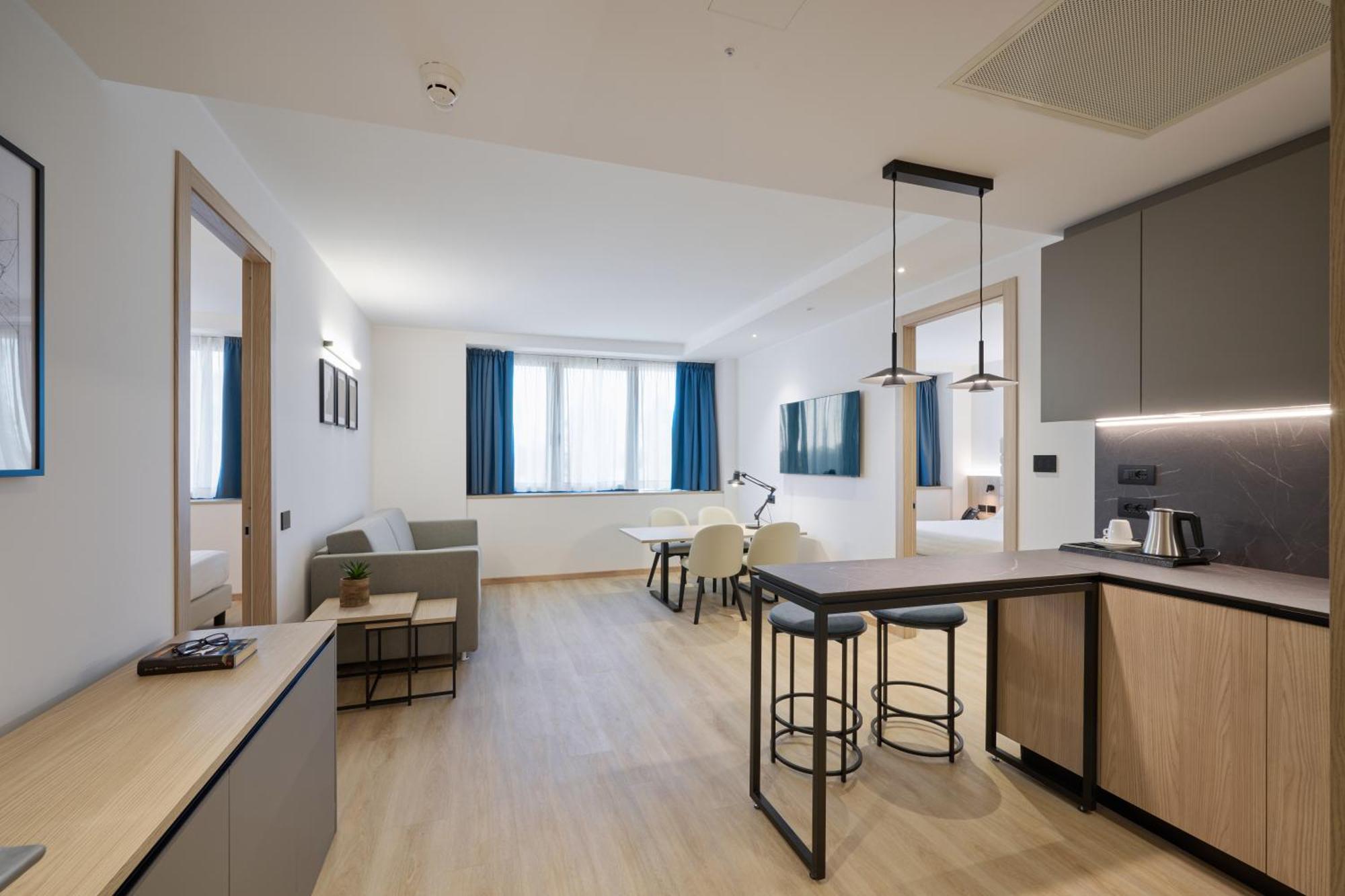 Rmh Raffaello Hotel