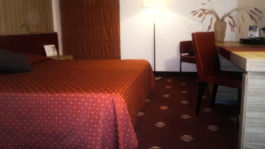 Hotel Rmh Raffaello