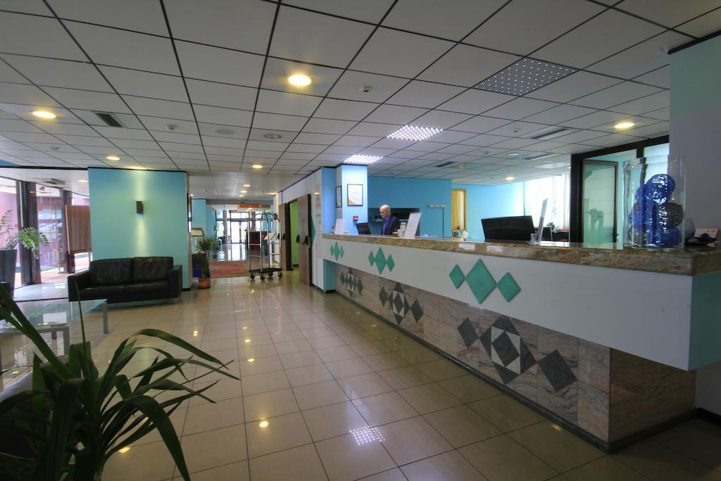 Rmh Raffaello Hotel 4*
